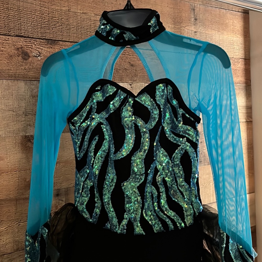 Weissman dance costume. Childs Intermediate.